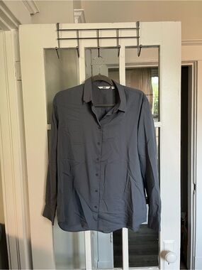 Uniqlo Medium Slate-Blue Button Shirt